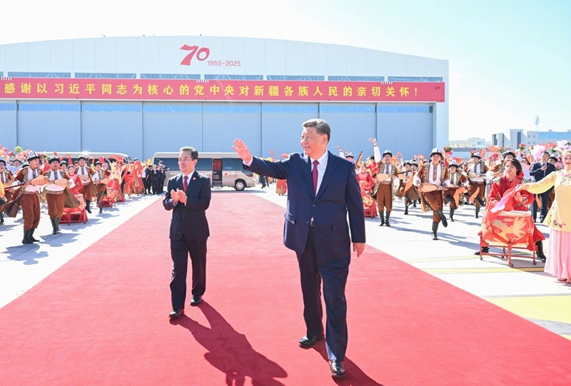 习近平离开新疆返回北京「相关图片」